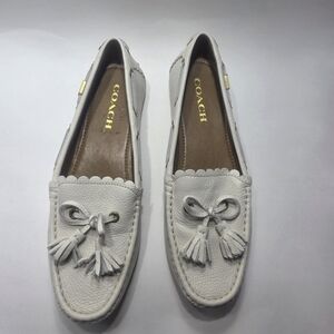 Coach White Leather Tassel Loafers Women’s US 9.5 Excellent Condition